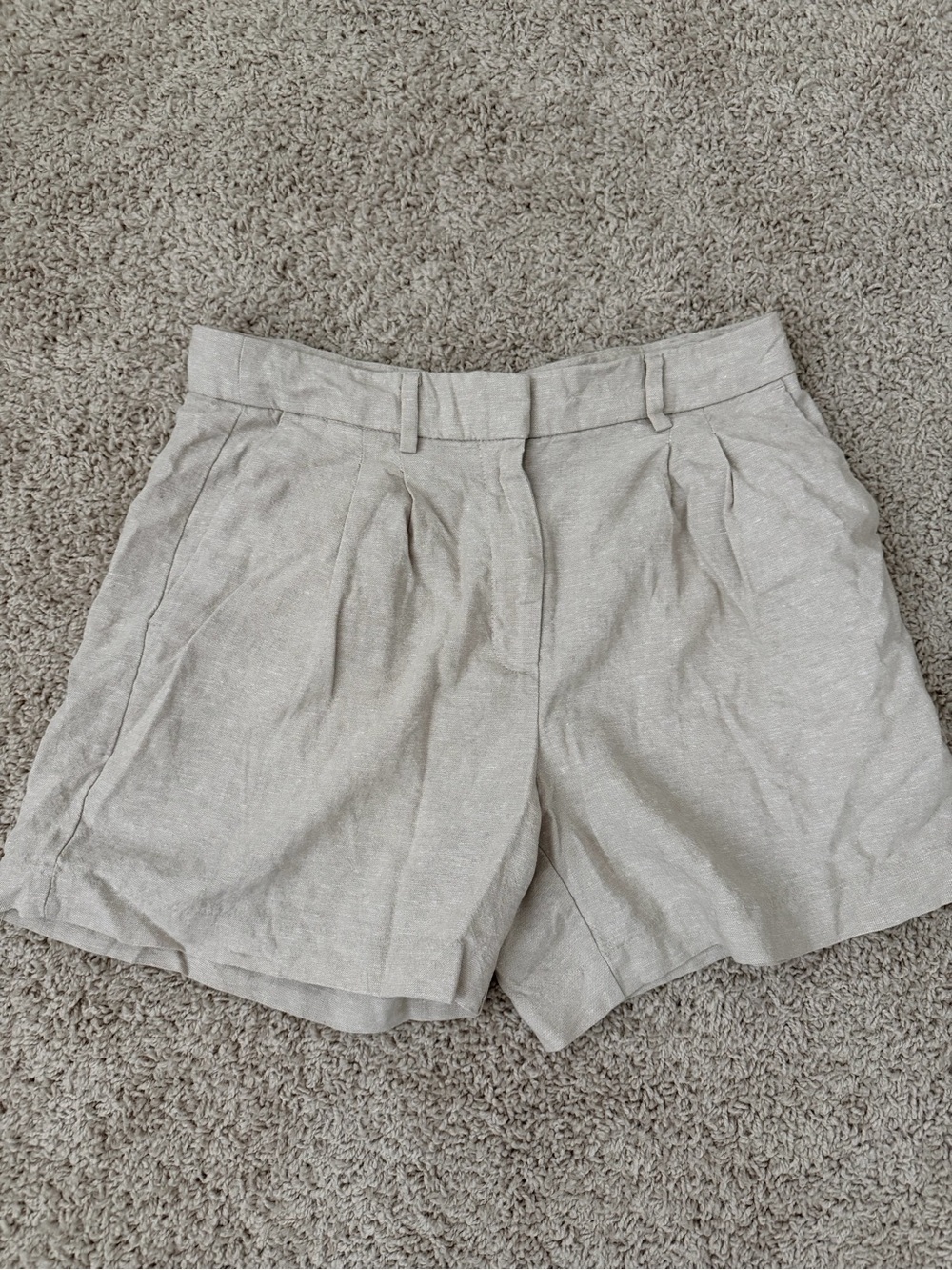 Old Navy Light Beige High-Waist Tailored Women's Shorts